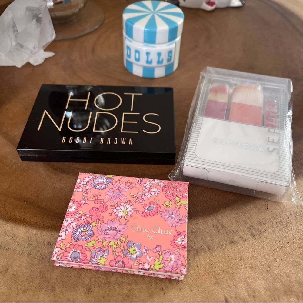 Hot Nudes Eye Cheek Set